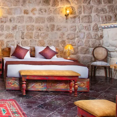 Ortahisar Castle View Cave House 度假居